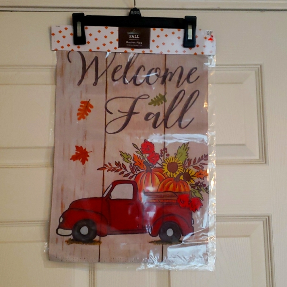 Welcome Fall garden flag